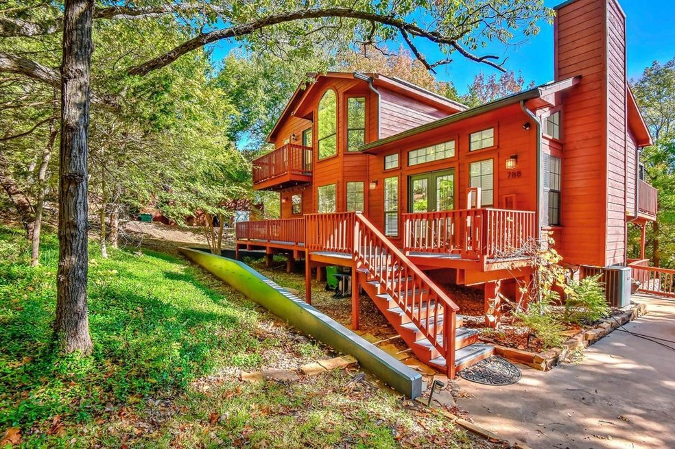 788 Lakepoint Loop, Pottsboro, TX 75076 - photo 1