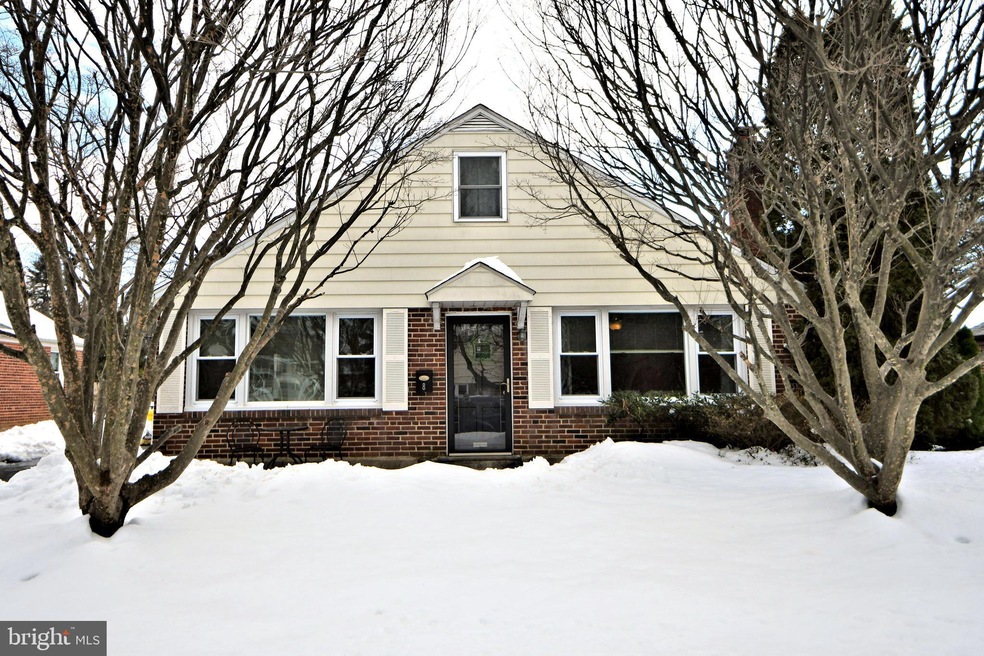 8 Brookside Rd, Glenside, PA 19038 - photo 1