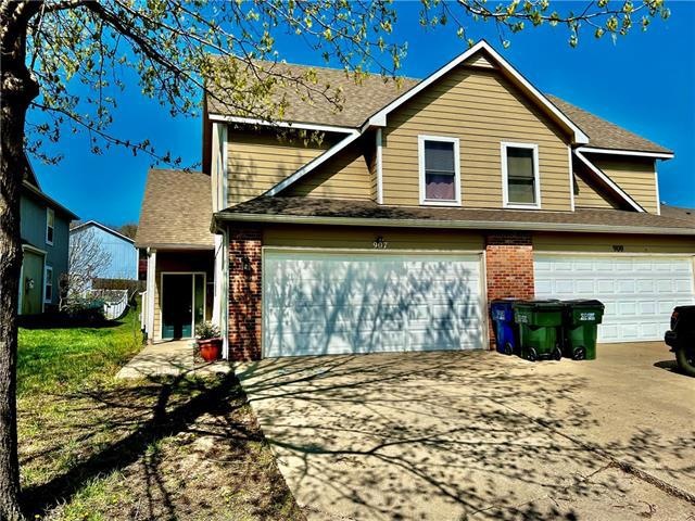 907 N Fieldstone Dr, Lawrence, KS 66049 - photo 1