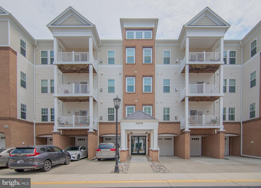 24636 Woolly Mammoth Terrace unit 407, Aldie, VA 20105 - photo 1