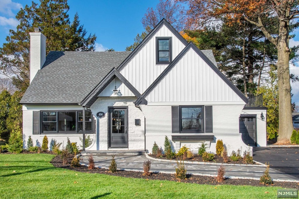 Sold $801,000 • Co-Listing Agent