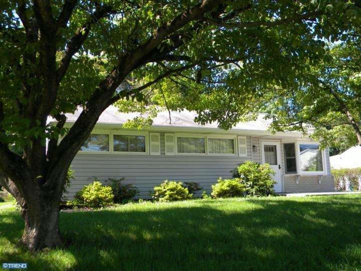 113 Winding Way, Morrisville, PA 19067 - photo 1