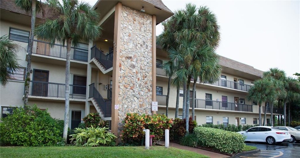6095 N Sabal Palm Blvd unit 306, Tamarac, FL 33319 - photo 1