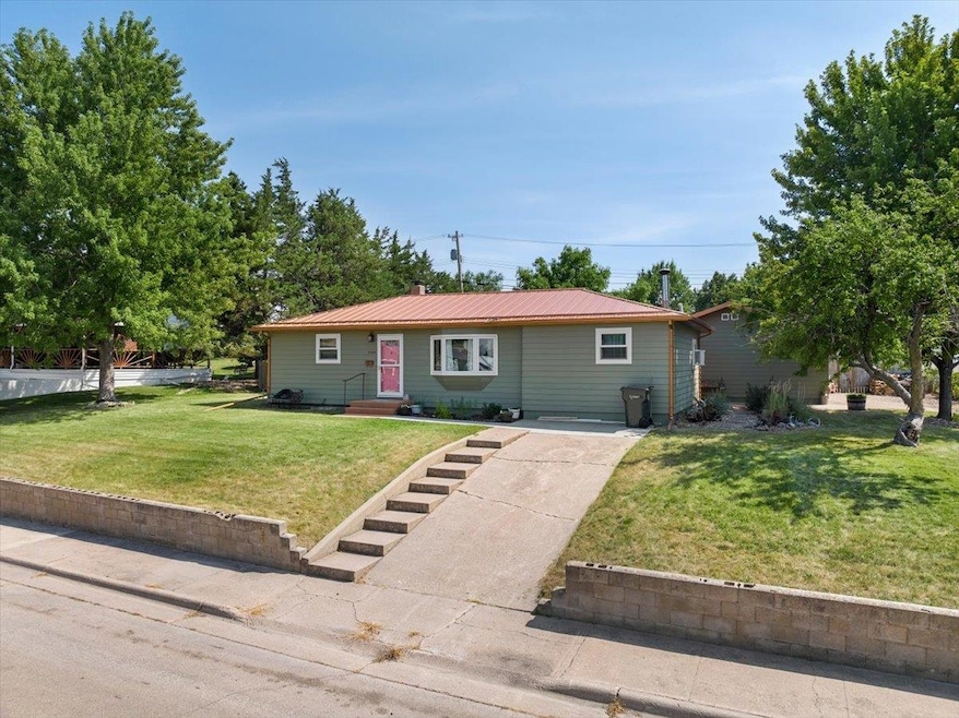 Sold $352,000