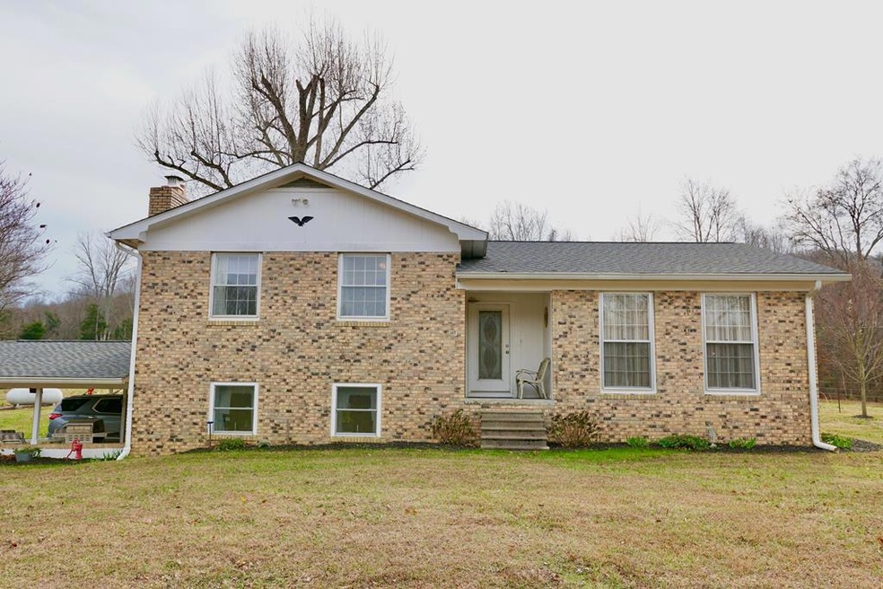 9376 Spring Creek Rd, Cookeville, TN 38506 - photo 1