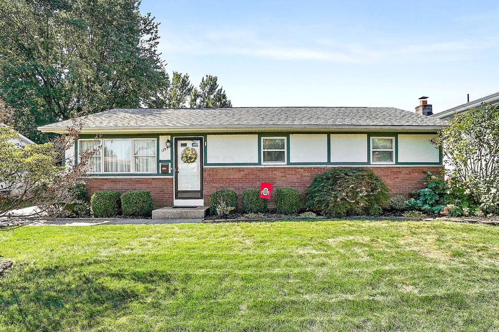 1293 Kildale Square N, Columbus, OH 43229 - photo 1