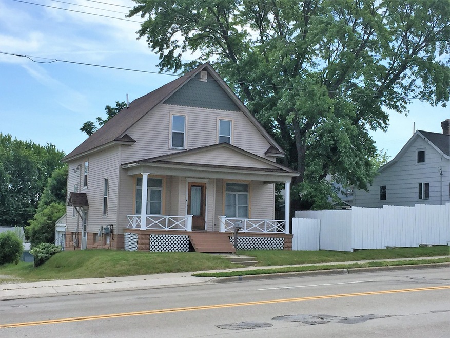 409 Cypress St, Manistee