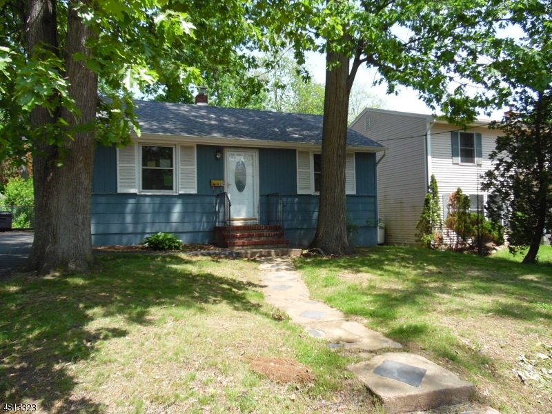 119 Minnehaha Blvd, Lake Hiawatha, NJ 07034 - photo 1