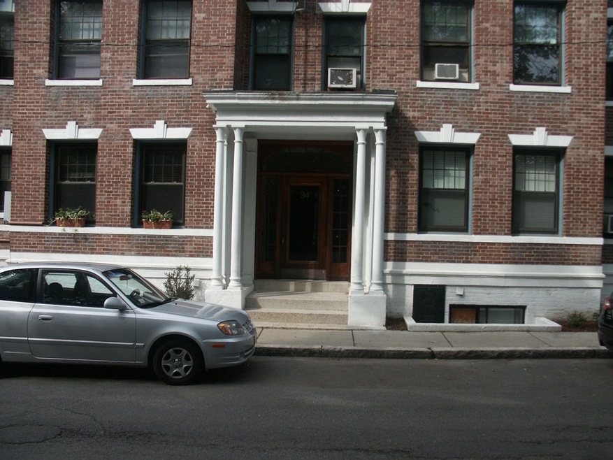 34 Kinross Rd unit 7, Brighton, MA 02135 - photo 1