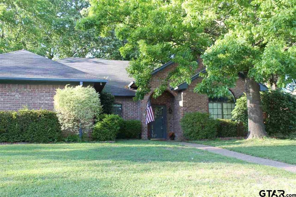 3100 3100 Campus Cir, Tyler, TX 75701 - photo 1