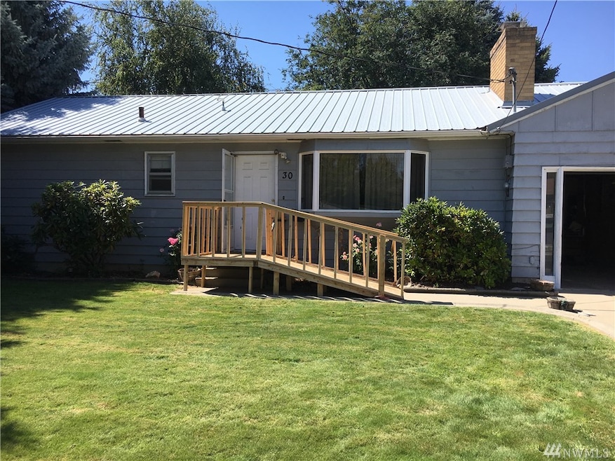30 S Gilmore Ave, East Wenatchee, WA 98802 - photo 1