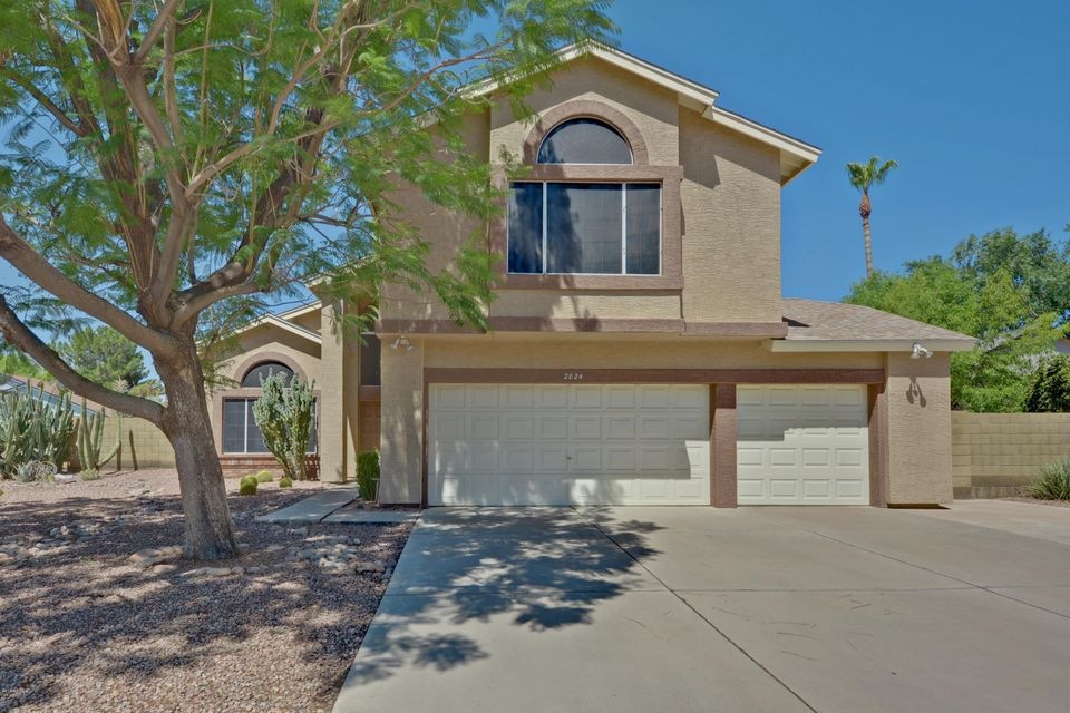 2824 N Villas Lane