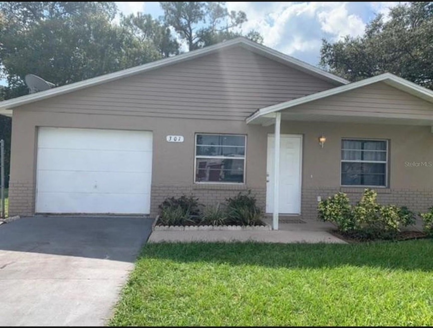 301 W 26th St, Sanford, FL 32773 - photo 1
