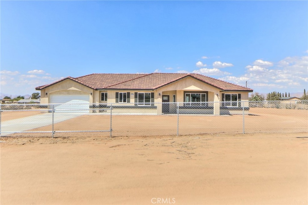 22970 Wren St, Apple Valley, CA 92308 - photo 1