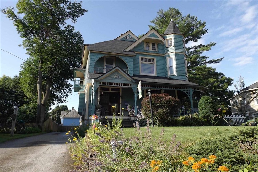 48 Crescent St, Rutland, VT 05701 - photo 1