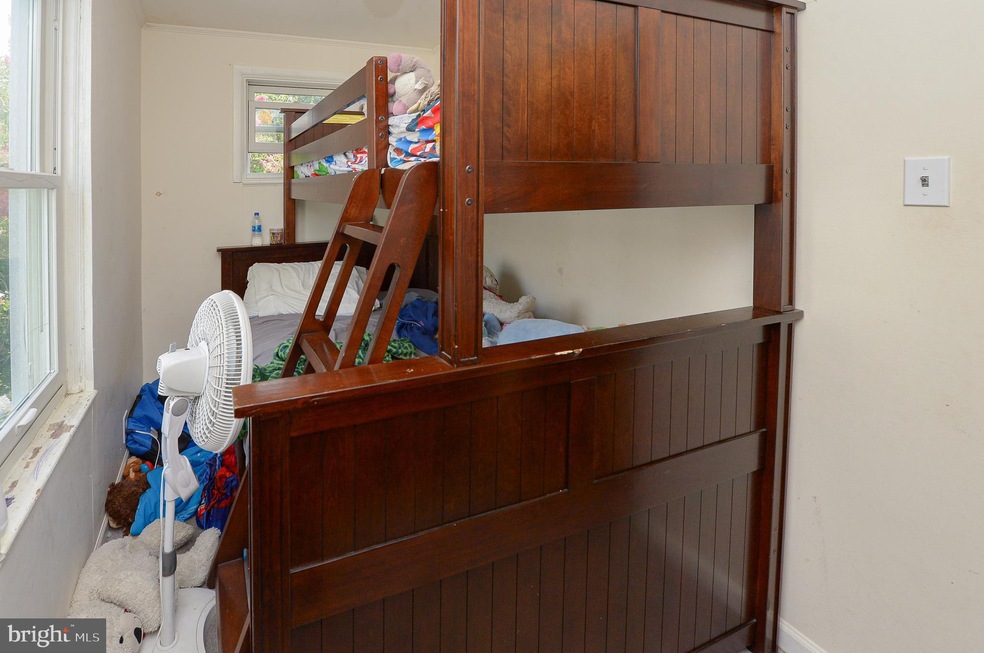 20 E Lakeview Ave, Oaklyn, NJ 08107 - photo 1