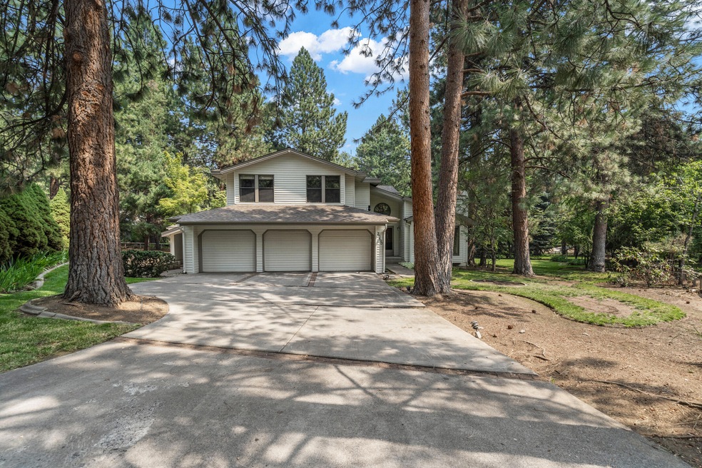 20400 Mission Ridge, Bend, OR 97702 - photo 1