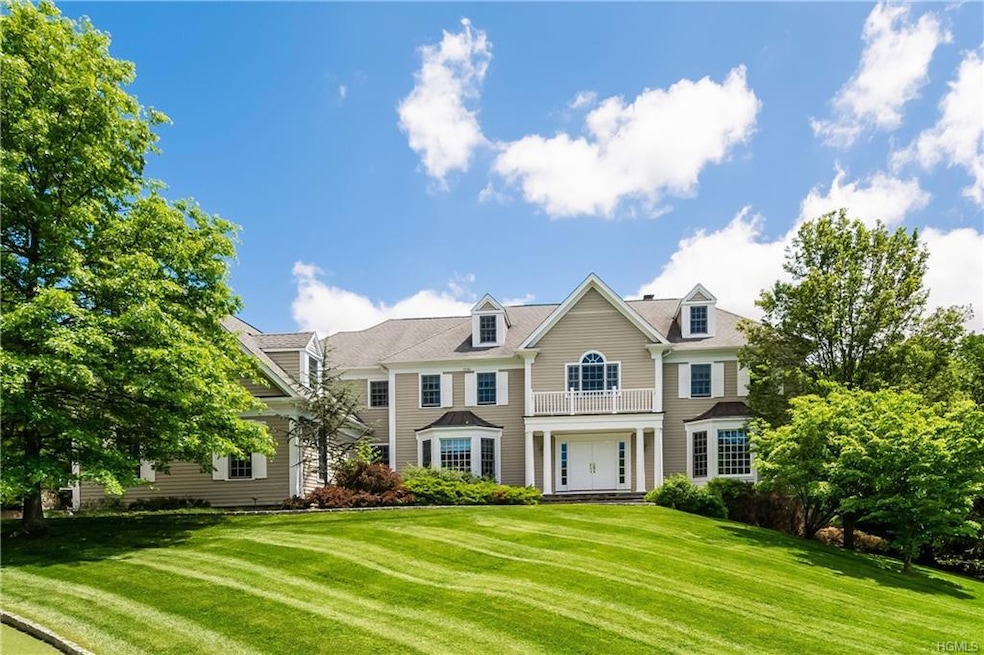 85 Deerfield Ln N, Pleasantville, NY 10570 - photo 1