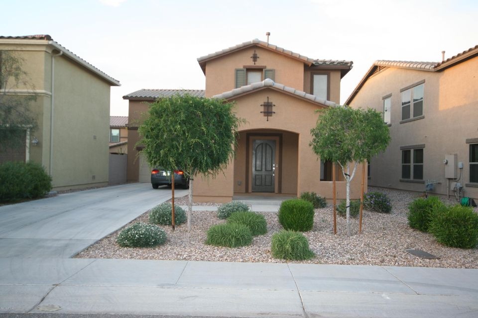 Desert Frontyard