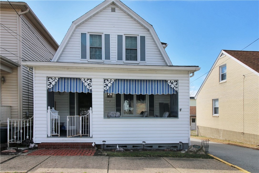 Welcome to 729 6th St!