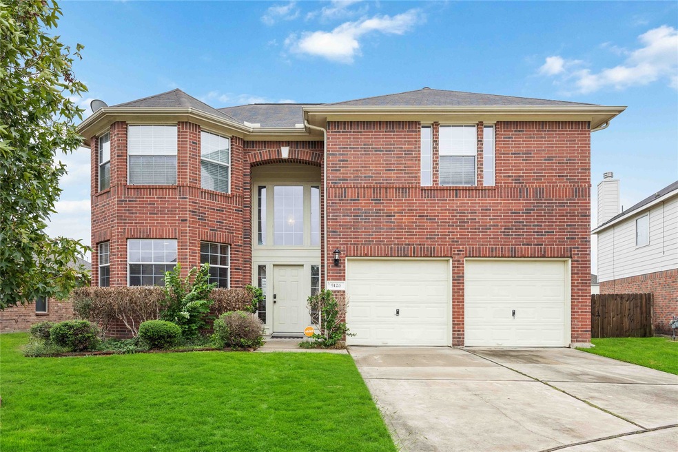 Beautiful 2-Story Home in Village of Spring Oaks