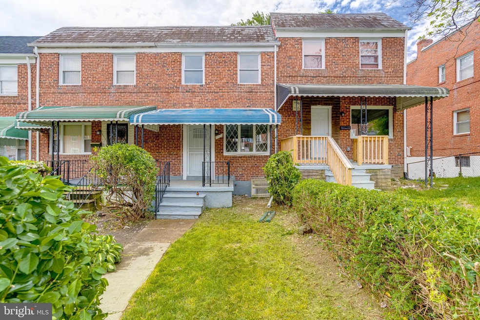 3915 Rokeby Rd, Baltimore, MD 21229 - photo 1