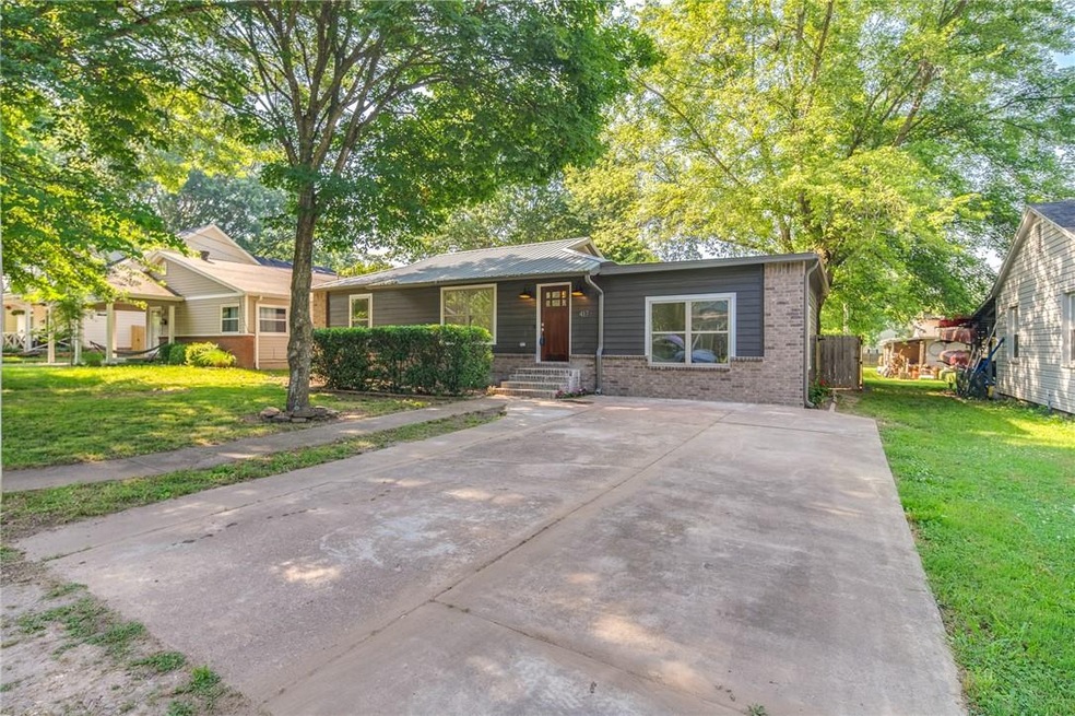 417 NW 7th St, Bentonville, AR 72712 - photo 1