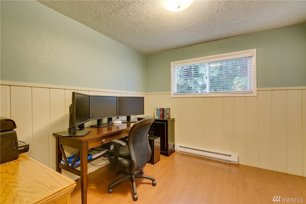 8008 Upper Ridge Rd, Everett, WA 98203 - photo 1