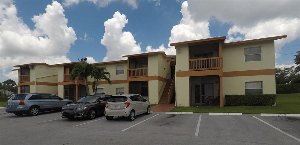 1758 Abbey Rd unit 205A, West Palm Beach, FL 33415 - photo 1