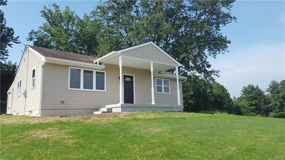 2391 Community Dr, Bath, PA 18014 - photo 1