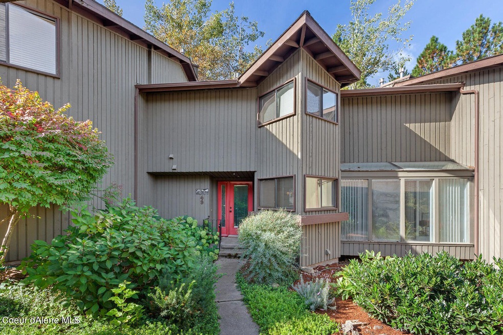 600 W Hubbard Avenue #49