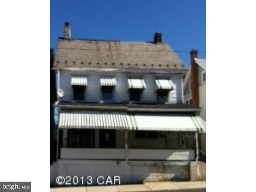 831 Main St, Slatington, PA 18080 - photo 1