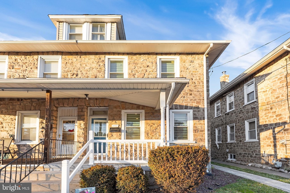 540 Argyle Ave, Ambler, PA 19002 - photo 1