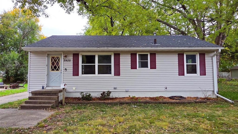 3925 55th St, Des Moines, IA 50310 - photo 1