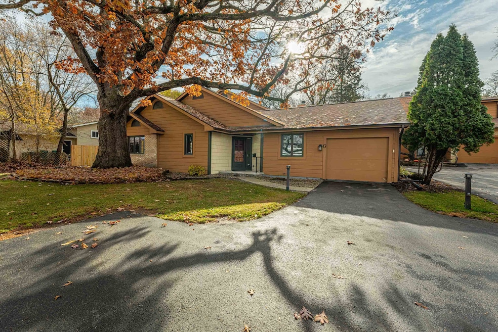 4707 Burma Rd unit G, Mc Farland, WI 53558 - photo 1