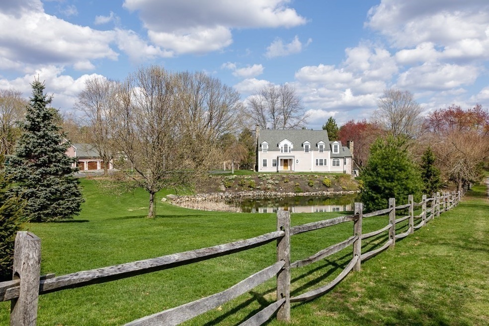 1776 Monument St, Concord, MA 01742 - photo 1