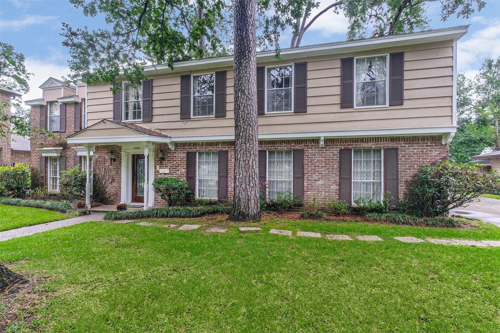 13911 Perthshire Rd, Houston, TX 77079 - photo 1