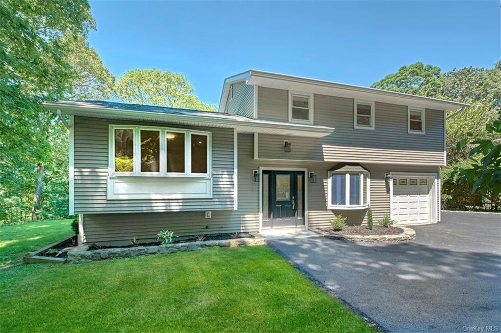 35 Fawn Ridge Dr, Cortlandt Manor, NY 10567 - photo 1