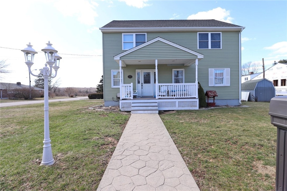 28 Walton St, Westerly, RI 02891 - photo 1