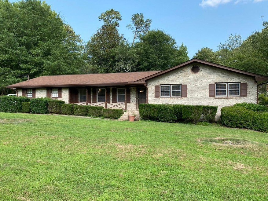 5518 Five Forks Trickum Rd, Stone Mountain, GA 30087 - photo 1