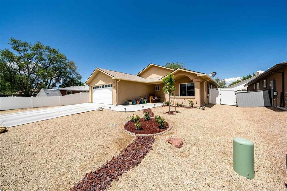 3028 Red Pear Dr, Grand Junction, CO 81504 - photo 1