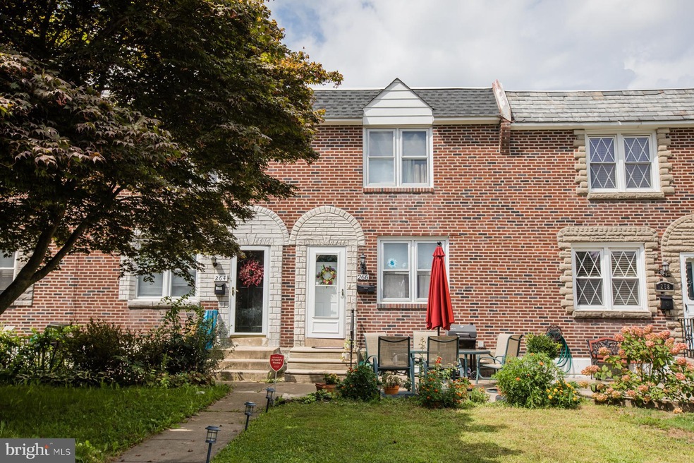 266 Westpark Ln, Clifton Heights, PA 19018 - photo 1