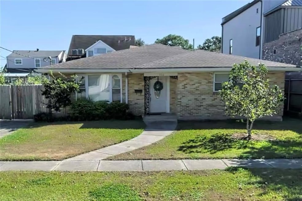 For Rent $2,500/month