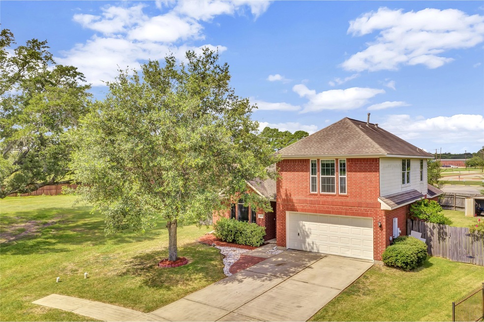 1479 Allison St, Alvin, TX 77511 - photo 1