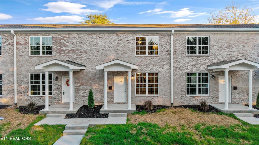 For Rent $2,000/month