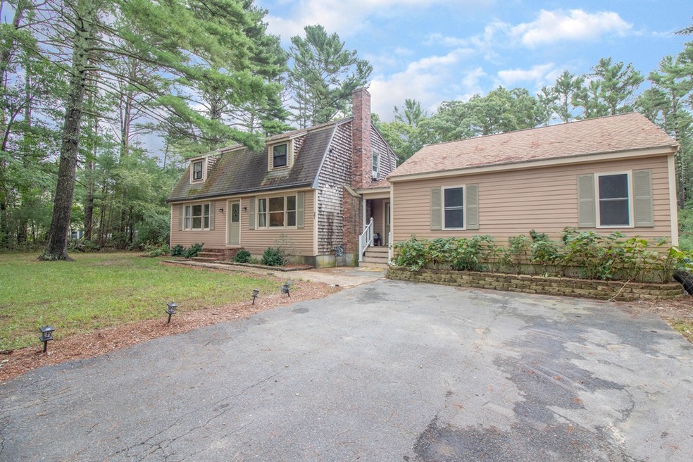 27 Woodhaven St, Carver, MA 02330 - photo 1