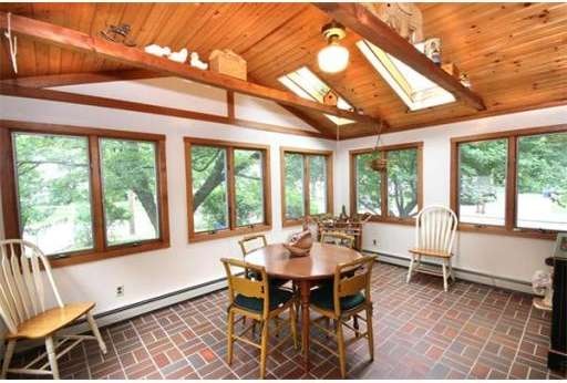 101 Westmoor Rd, West Roxbury, MA 02132 - photo 1