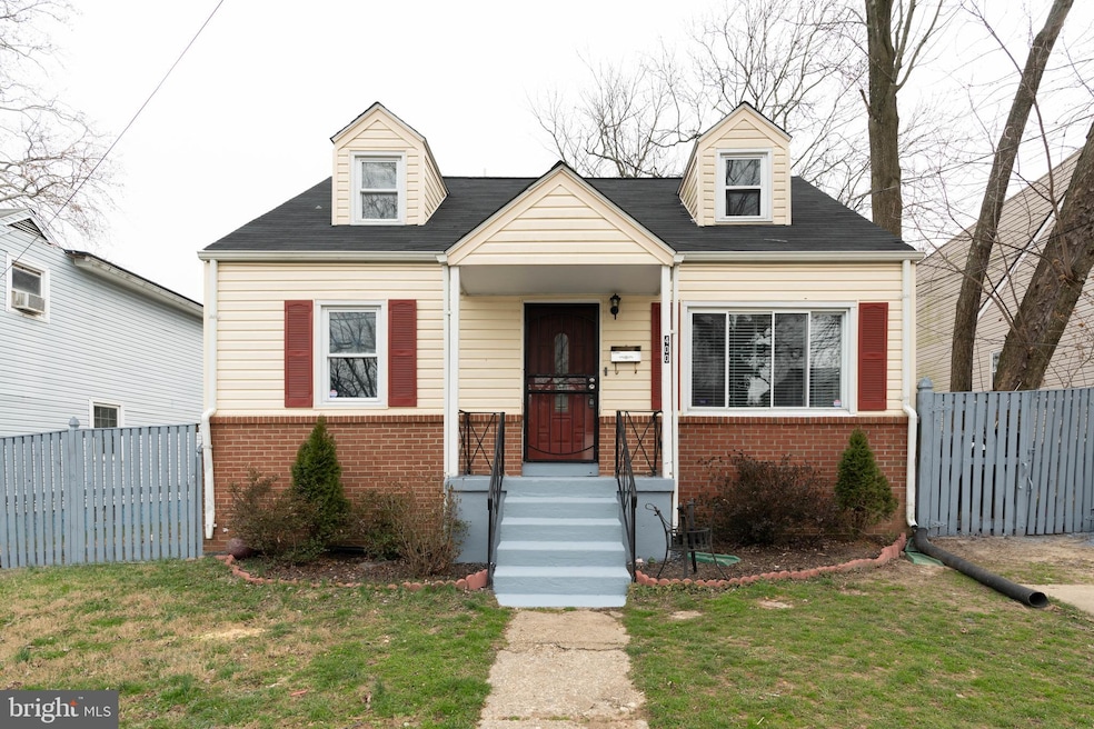400 Zelma Ave, Capitol Heights, MD 20743 - photo 1
