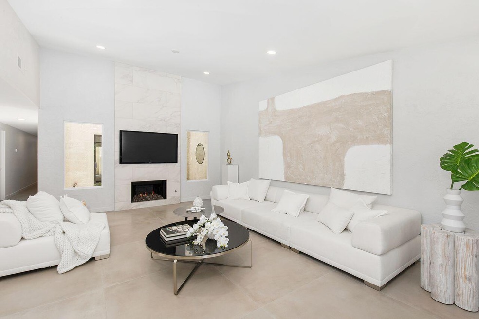 Great Room with Fireplace