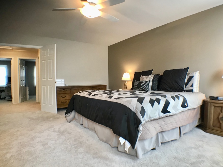 15 Fox Ct E, Buffalo Grove, IL 60089 - photo 1